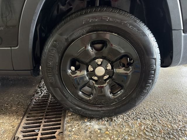 2014 Jeep Cherokee Sport