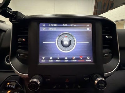 2021 RAM 1500 Big Horn Crew Cab 4x4 5'7" Box
