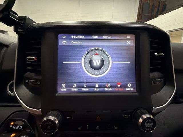 2021 RAM 1500 Big Horn Crew Cab 4x4 5'7" Box