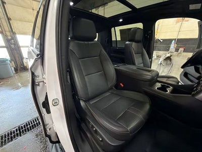 2023 Chevrolet Suburban RST