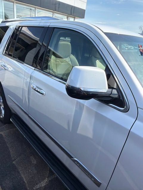 2020 Cadillac Escalade Luxury