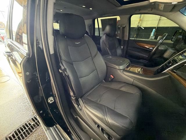 2016 Cadillac Escalade Luxury Collection