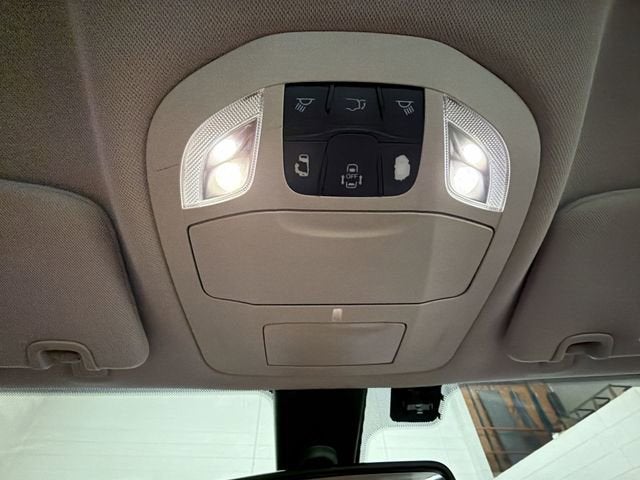 2018 Chrysler Pacifica Hybrid Touring L