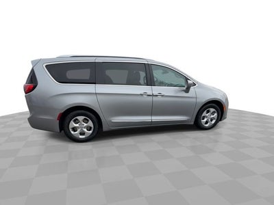 2018 Chrysler Pacifica Hybrid Touring L