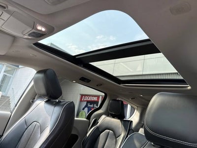 2023 Chrysler Pacifica Hybrid Limited