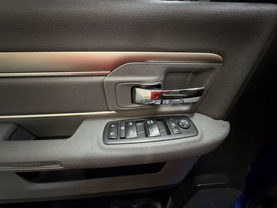 2018 RAM 1500 Big Horn Crew Cab 4x4 5'7" Box