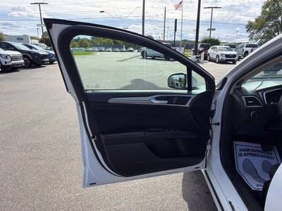 2020 Ford Fusion SE