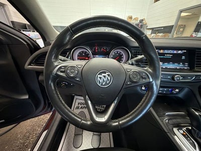2018 Buick Regal Sportback Essence