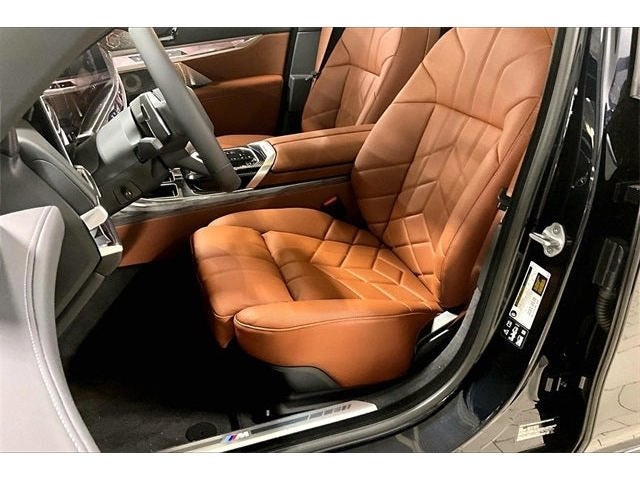 2025 BMW 7 Series 760i xDrive M Sport Professional