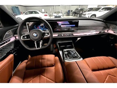 2025 BMW 7 Series 760i xDrive M Sport Professional