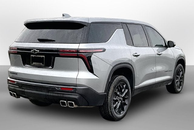 2024 Chevrolet Traverse LS