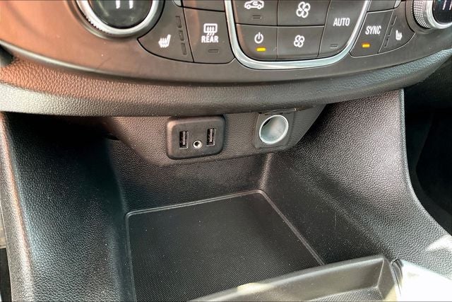 2021 Chevrolet Traverse LT Leather