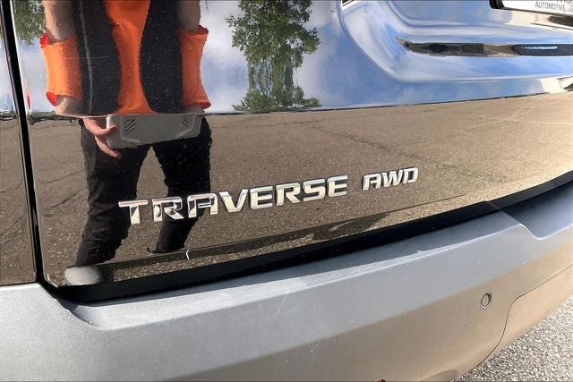 2021 Chevrolet Traverse LT Leather
