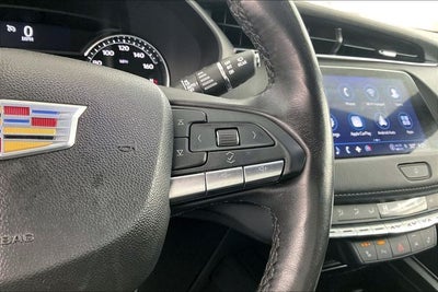 2023 Cadillac XT4 Premium Luxury
