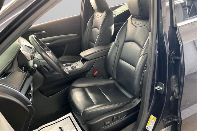 2023 Cadillac XT4 Premium Luxury
