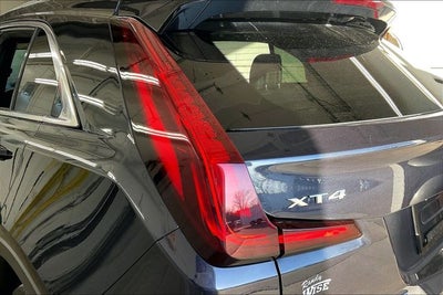 2023 Cadillac XT4 Premium Luxury