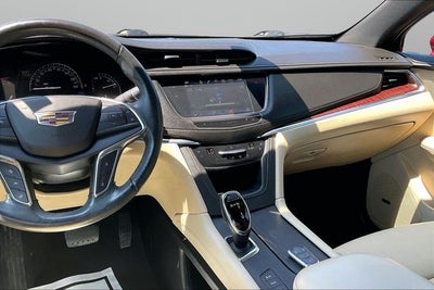 2019 Cadillac XT5 Premium Luxury