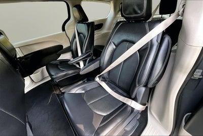2022 Chrysler Pacifica Hybrid Touring L