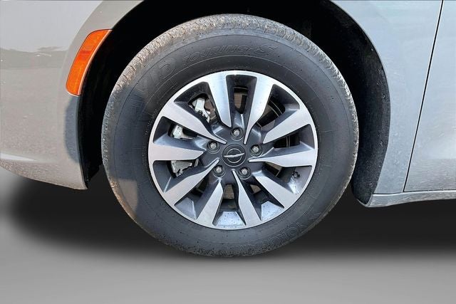 2022 Chrysler Pacifica Hybrid Touring L