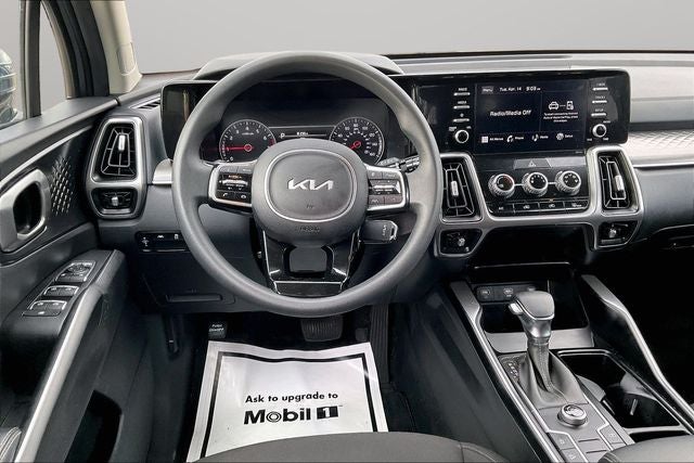 2022 Kia Sorento LX