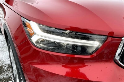 2021 Volvo XC40 Momentum