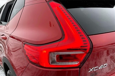 2021 Volvo XC40 Momentum