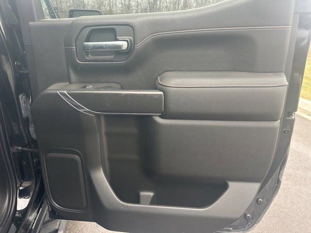 2022 GMC Sierra Limited AT4