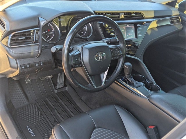 2019 Toyota CAMRY SE