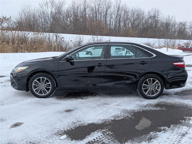 2017 Toyota CAMRY SE