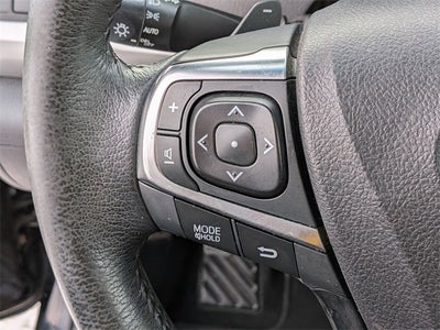 2017 Toyota CAMRY SE