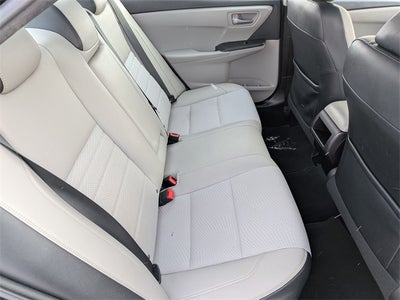 2017 Toyota CAMRY SE