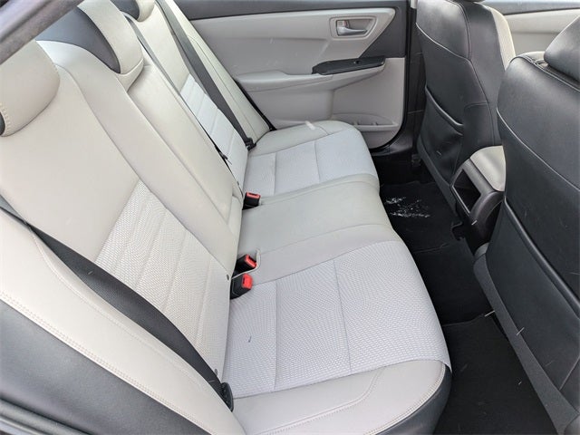 2017 Toyota CAMRY SE