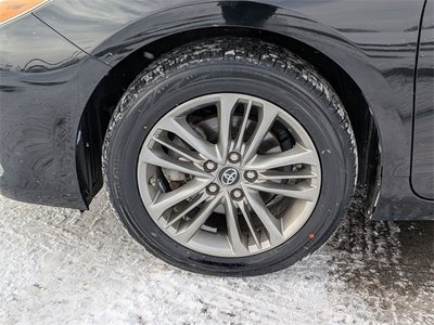 2017 Toyota CAMRY SE