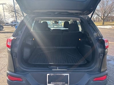 2015 Jeep Cherokee Sport