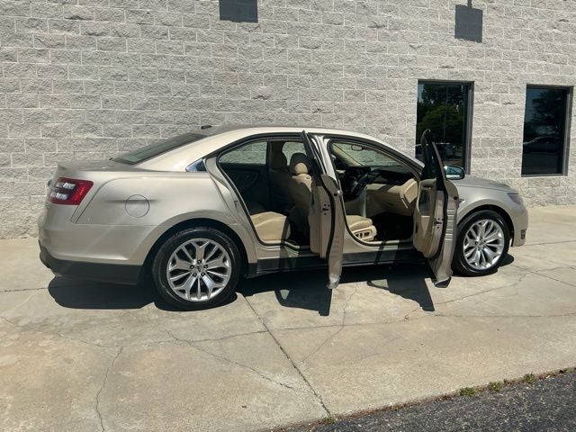 2018 Ford Taurus Limited