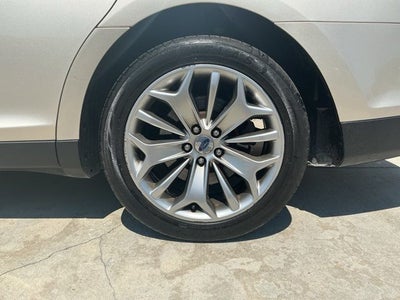 2018 Ford Taurus Limited