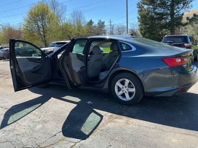 2020 Chevrolet Malibu LS 1LS