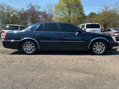 2009 Cadillac DTS Base