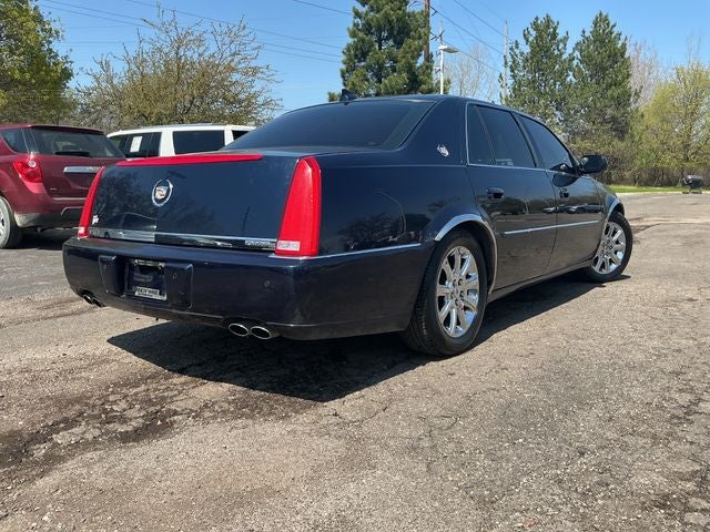 2009 Cadillac DTS Base