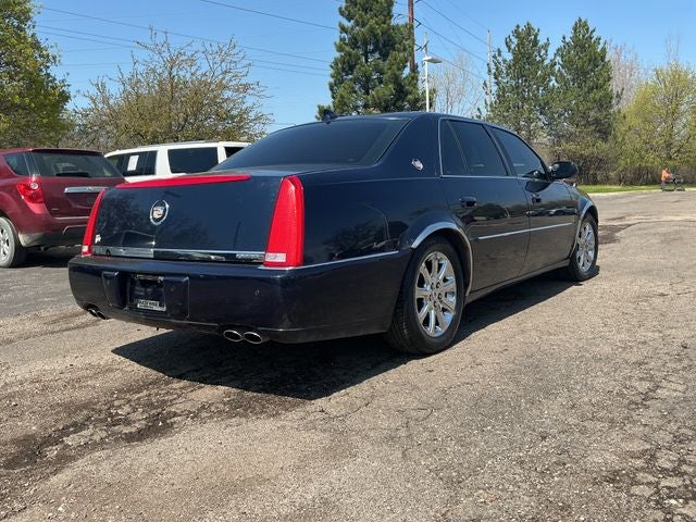 2009 Cadillac DTS Base