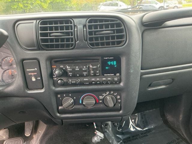 2001 Chevrolet S-10 LS