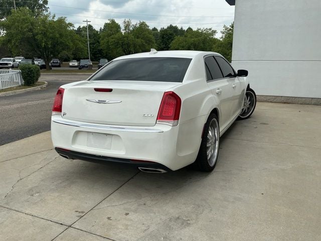 2019 Chrysler 300 Touring
