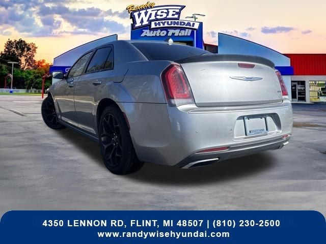 2018 Chrysler 300 S