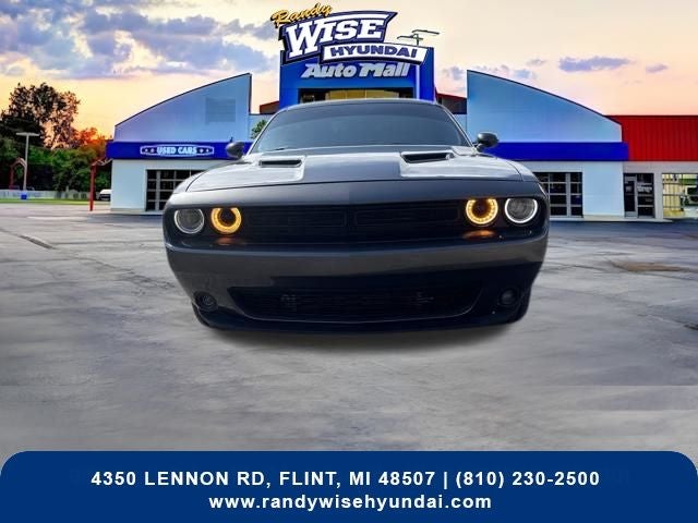 2022 Dodge Challenger SXT