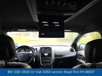 2016 Chrysler Town & Country S