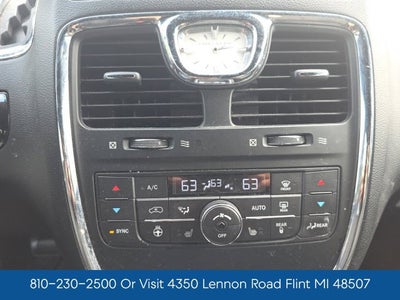 2016 Chrysler Town & Country S