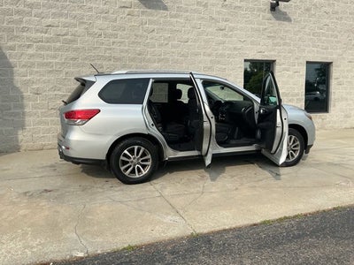 2014 Nissan Pathfinder SV