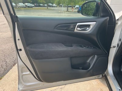 2014 Nissan Pathfinder SV