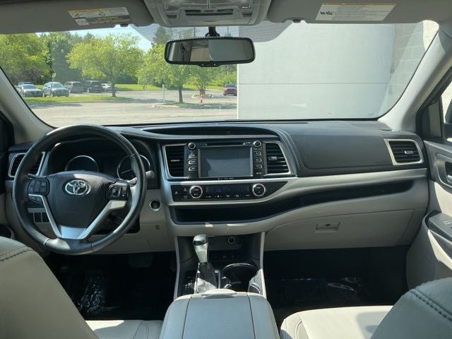 2016 Toyota Highlander XLE V6