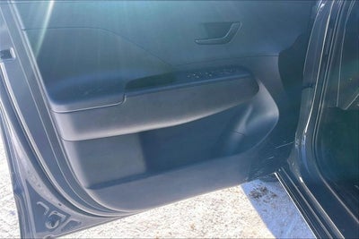 2025 Hyundai Kona SE